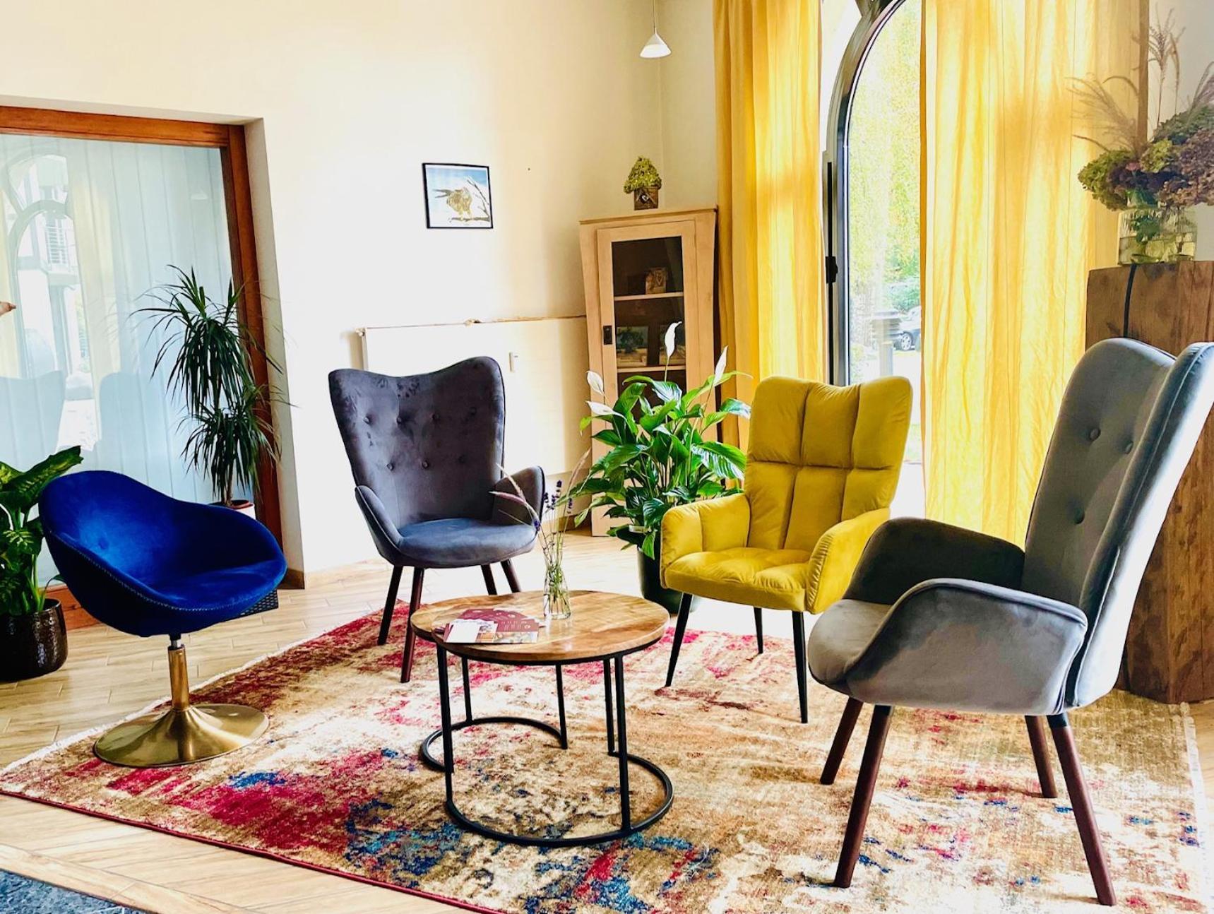 Hotel Rabenstein Raben Steinfeld ภายนอก รูปภาพ
